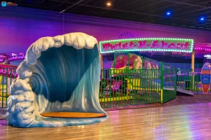 Twist-N-Shout - Malibu Jack's: Lexington