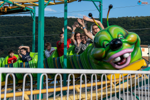 Wacky Worm - DelGrosso's Amusement Park
