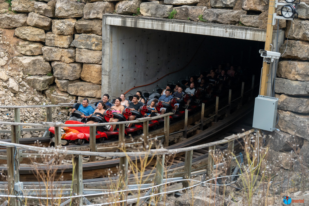 Hades 360 - Mt. Olympus Theme & Waterpark