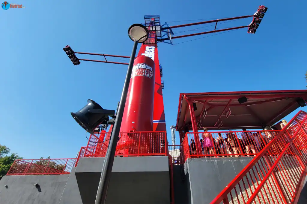 Twizzlers Twisted Gravity - Hersheypark
