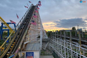 White Lightning - Fun Spot America: Orlando