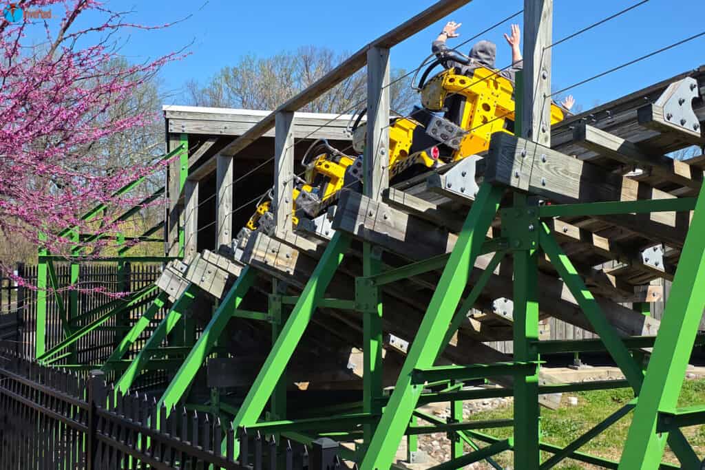 Oscar's Wacky Taxi - Sesame Place: Philadelphia