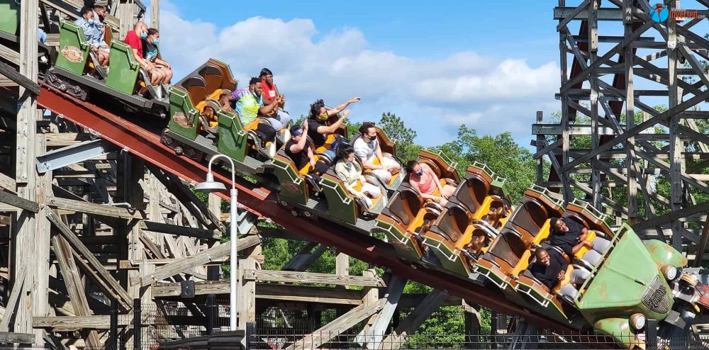 p-kings_dominion_2021_05_31_twisted_timbers05